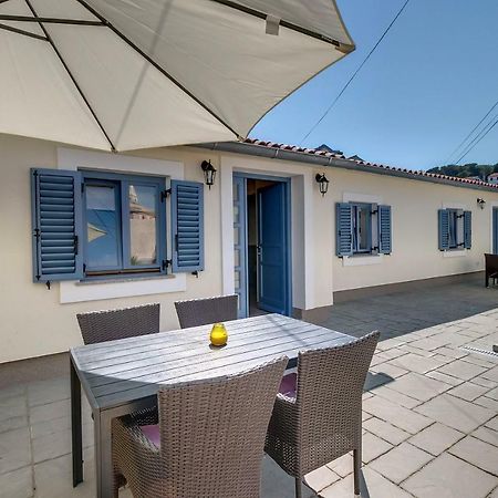 Apartments Relax Велі-Лошинь Екстер'єр фото