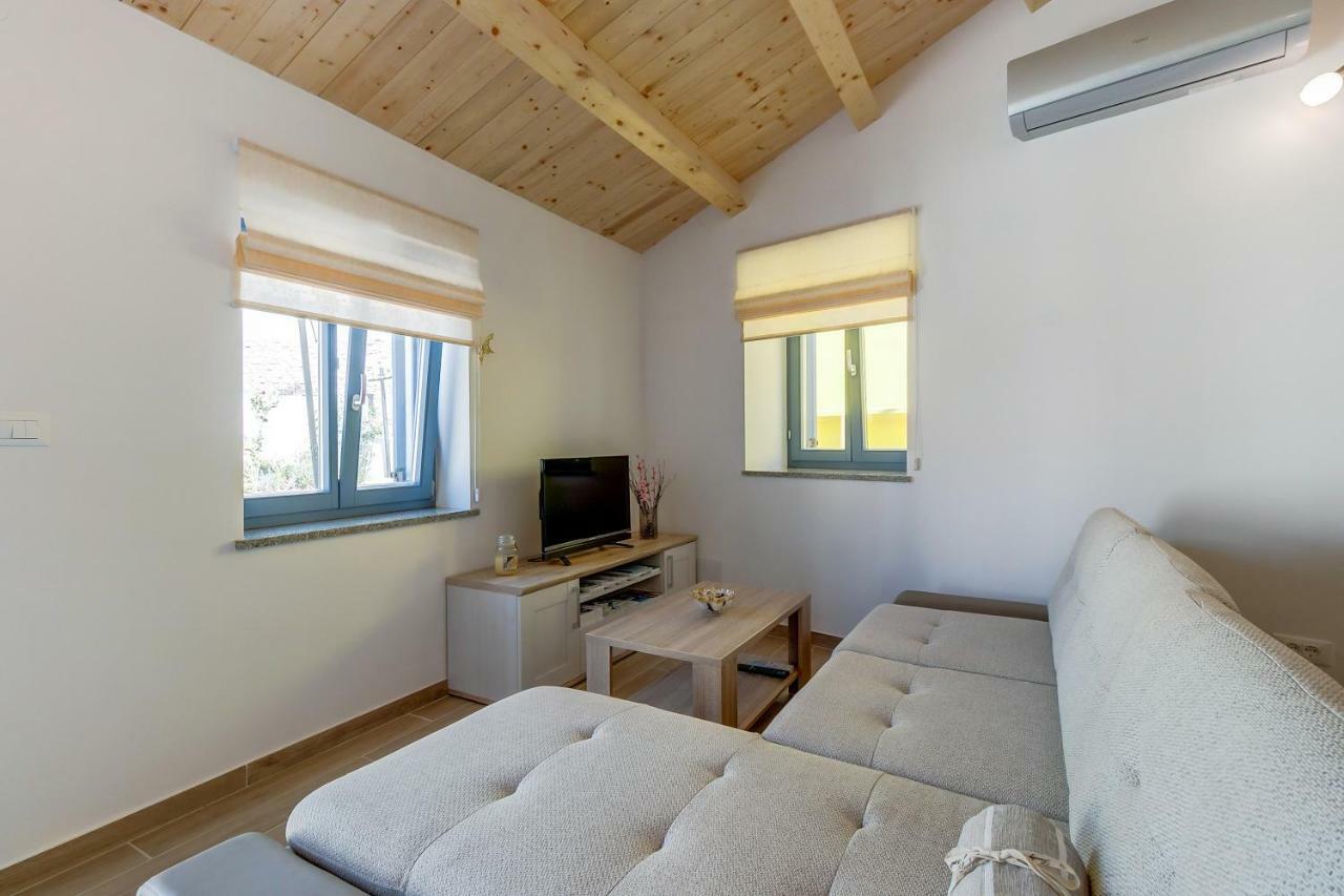 Apartments Relax Велі-Лошинь Екстер'єр фото