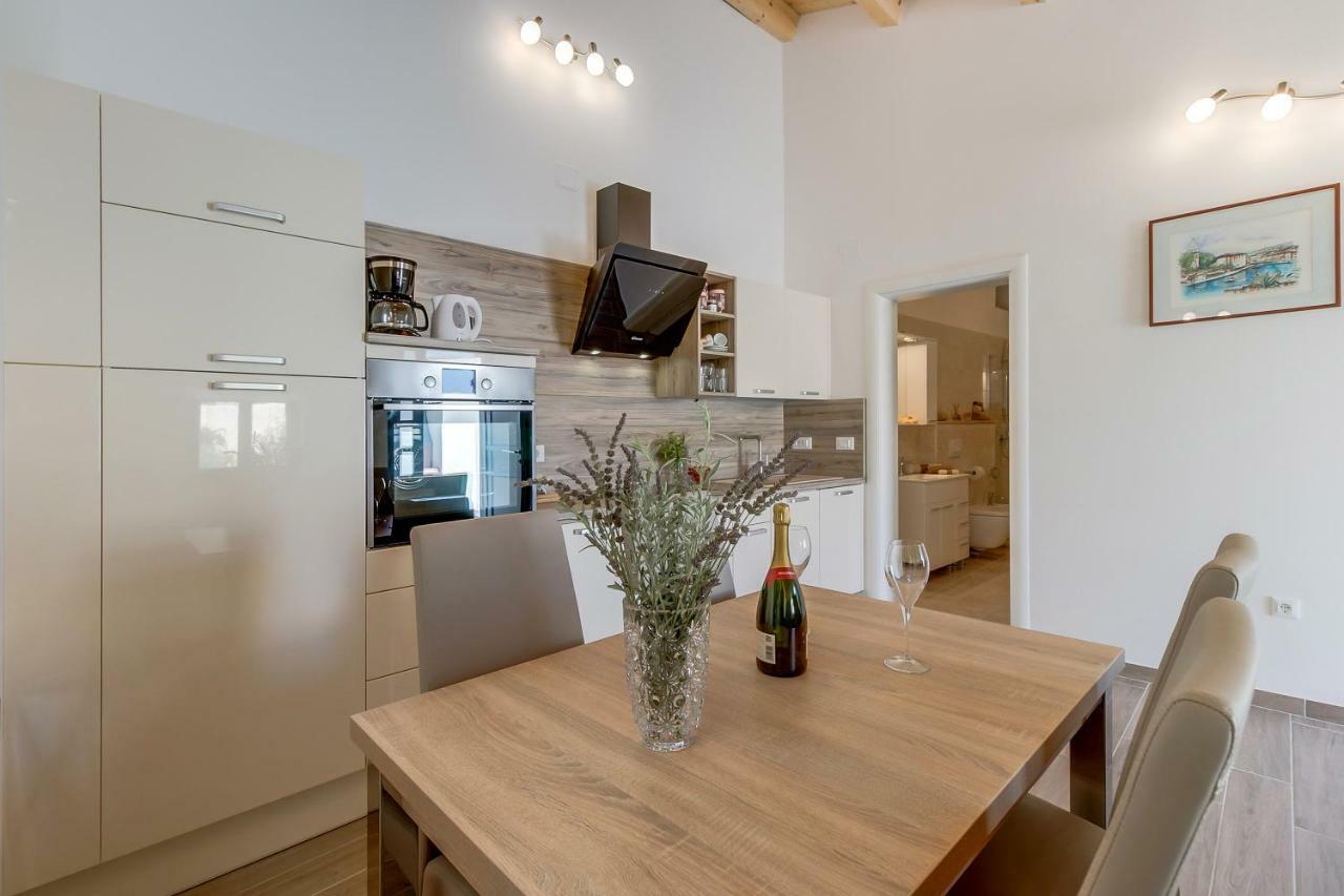 Apartments Relax Велі-Лошинь Екстер'єр фото