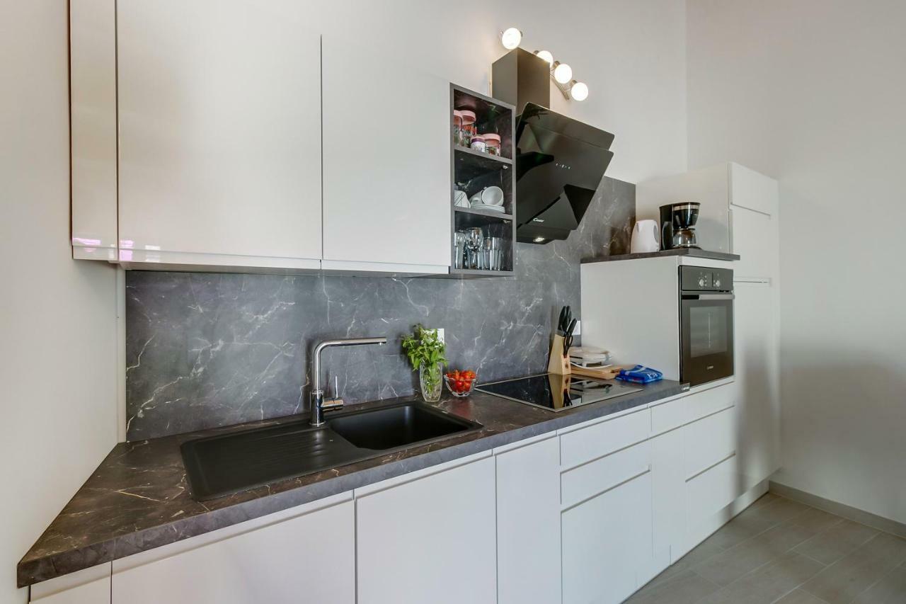 Apartments Relax Велі-Лошинь Екстер'єр фото