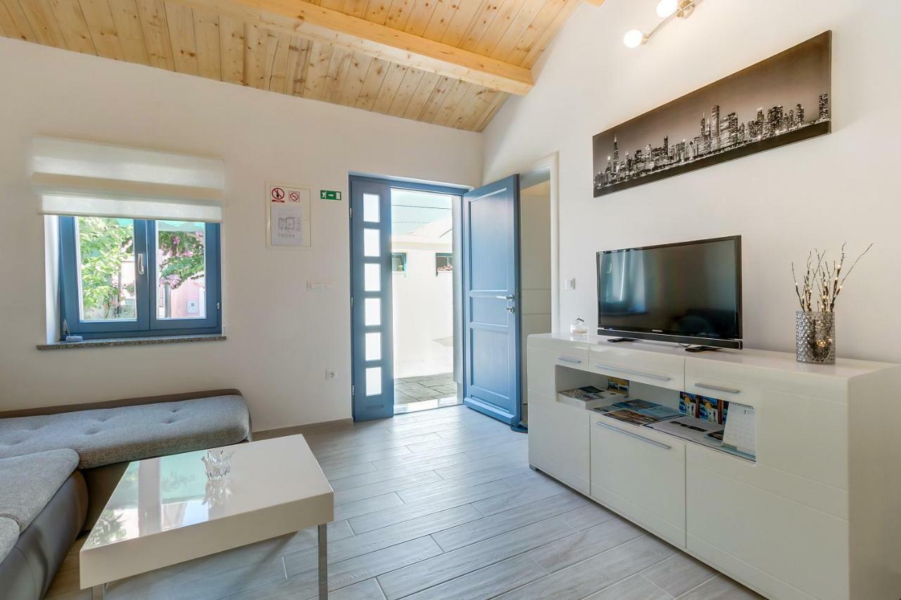 Apartments Relax Велі-Лошинь Екстер'єр фото