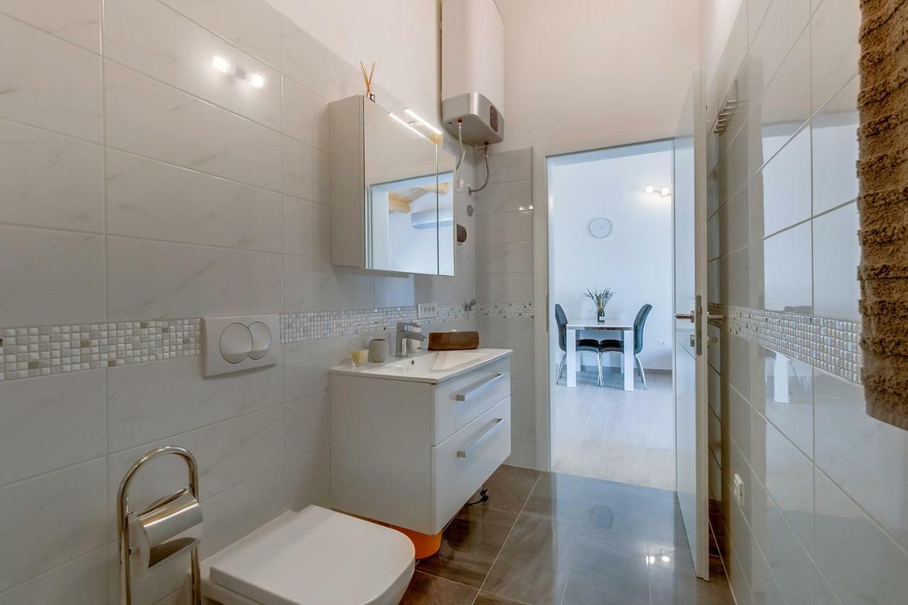 Apartments Relax Велі-Лошинь Екстер'єр фото
